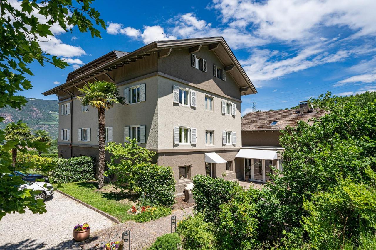 Hotel Sigmundskron Appiano Sulla Strada Del Vino Esterno foto