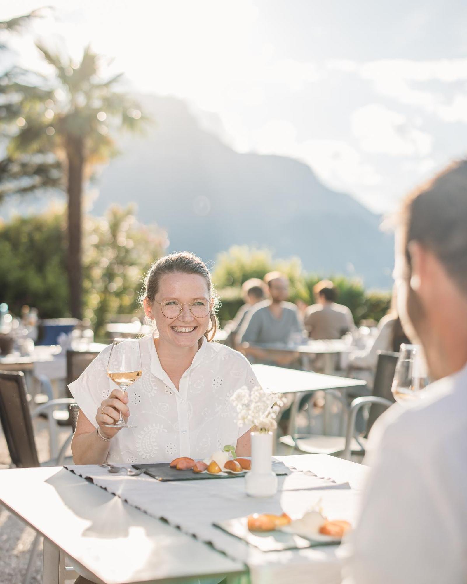 Hotel Sigmundskron Appiano Sulla Strada Del Vino Esterno foto