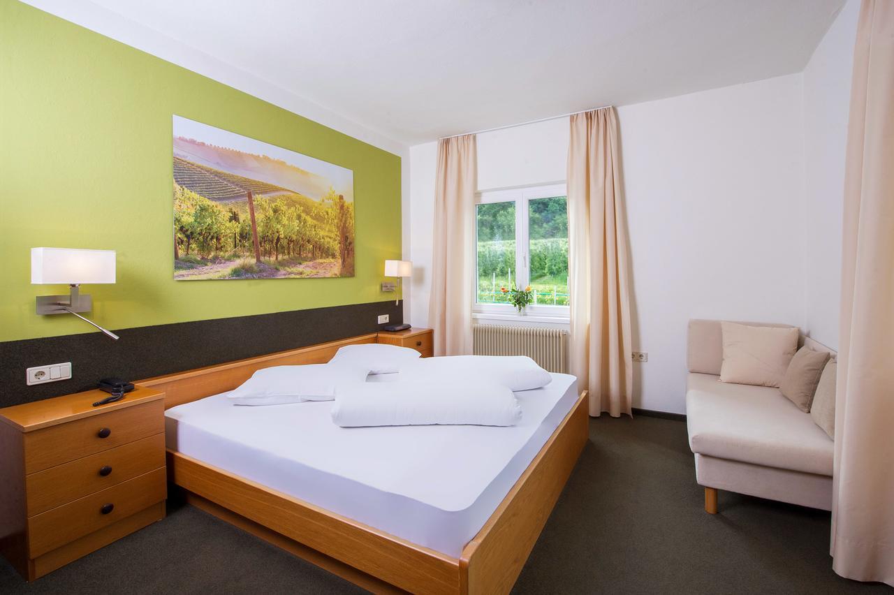 Hotel Sigmundskron Appiano Sulla Strada Del Vino Esterno foto