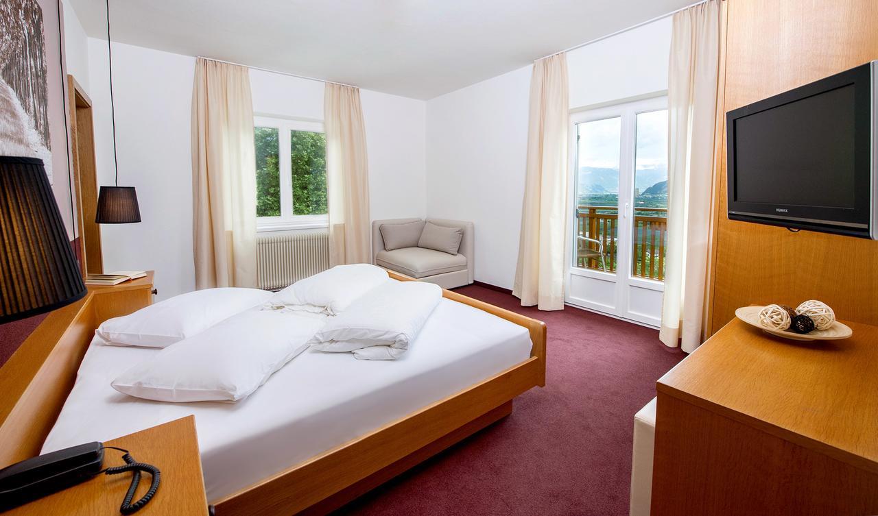 Hotel Sigmundskron Appiano Sulla Strada Del Vino Esterno foto