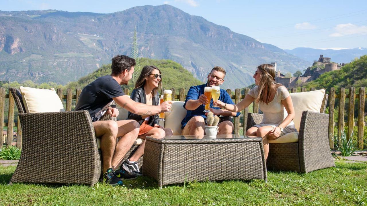 Hotel Sigmundskron Appiano Sulla Strada Del Vino Esterno foto